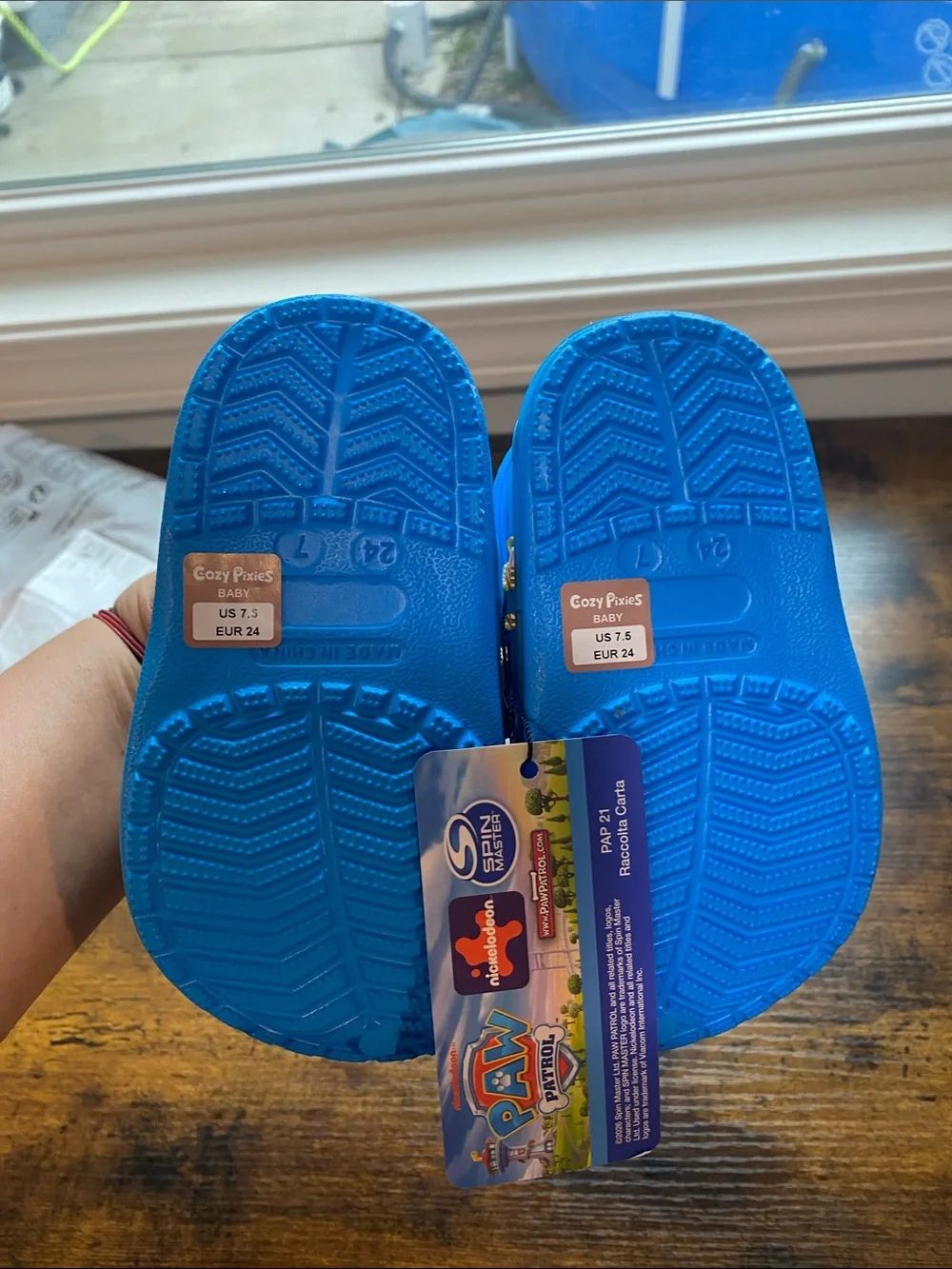 Paw Patrol Bright Blue Kids Clog Sandals with Character(lights up) sz 7.5